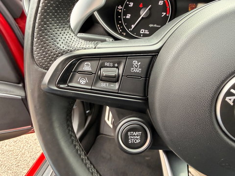 Alfa Romeo Giulia 2.0 T Veloce AWD