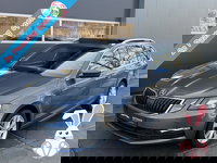 Škoda Octavia - Combi 1.5 TSI 150pk DSG Sport Business Panoramadak Stoelverwarming Voorruitverwarming navigatie Apple Carplay