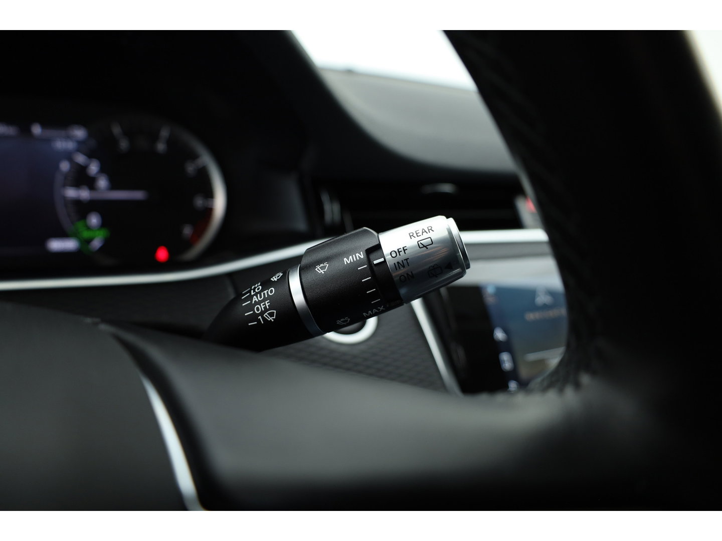 Land Rover Range Rover Evoque 1.5 P300e AWD S | Cruise Control | Memory | Leder | 360cam | Stoel- Stuurverw. | Dodehoek | Apple CarPlay