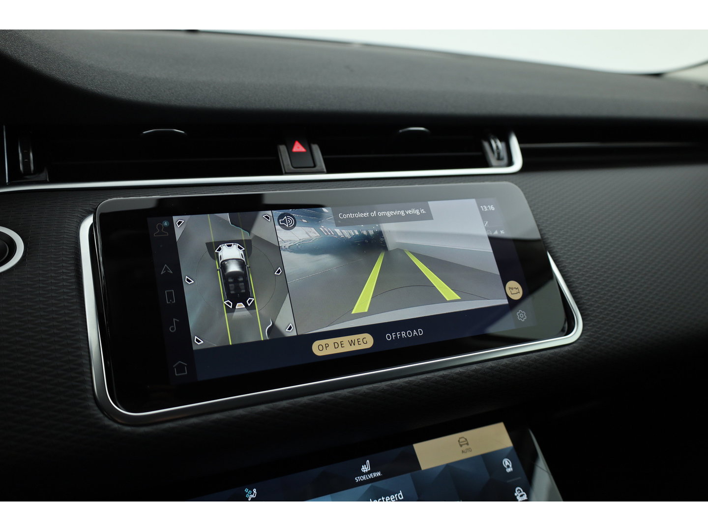 Land Rover Range Rover Evoque 1.5 P300e AWD S | Cruise Control | Memory | Leder | 360cam | Stoel- Stuurverw. | Dodehoek | Apple CarPlay