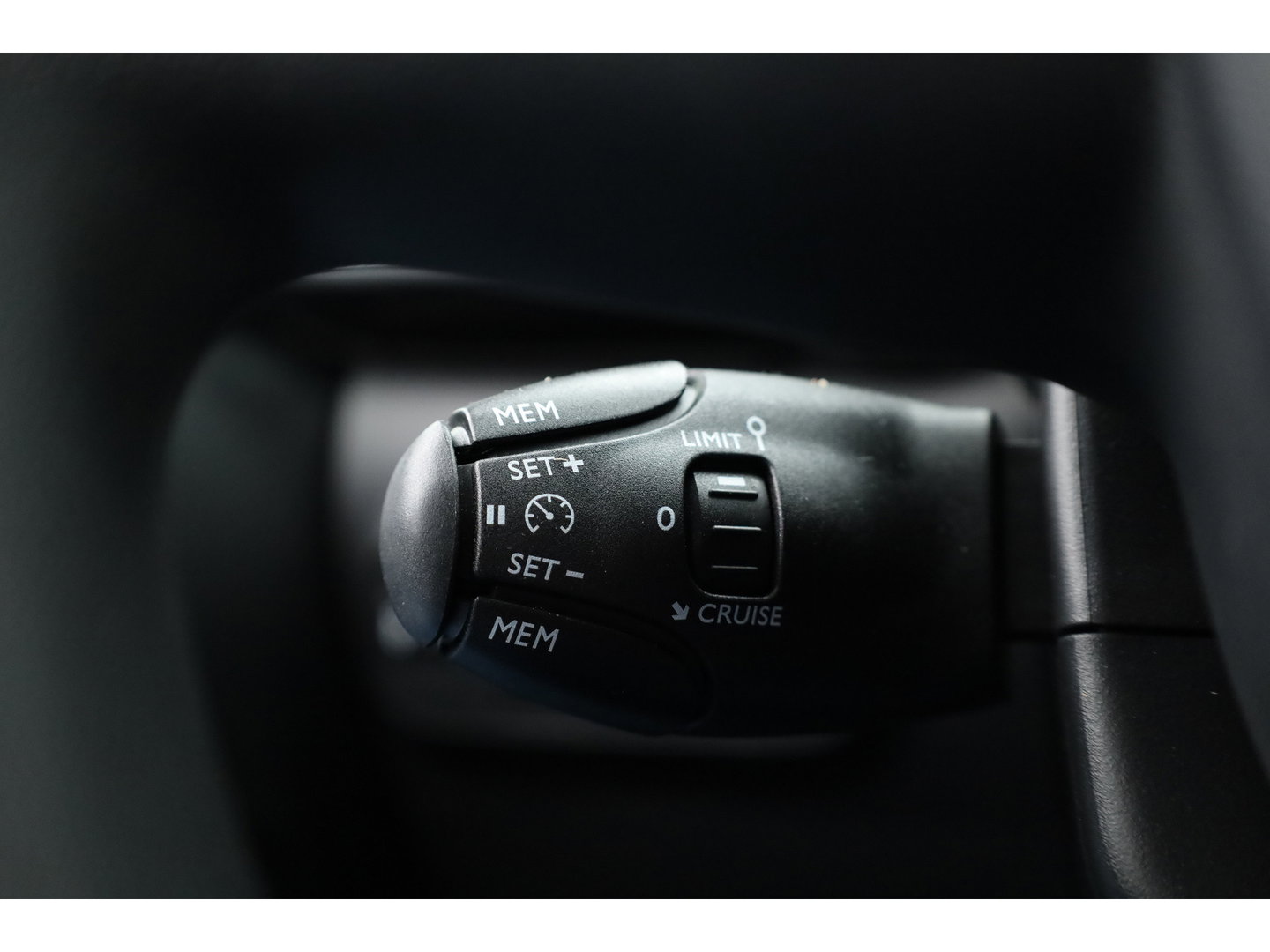 Citroën C3 1.2 PureTech Plus | Apple CarPlay | Navi | LED | Licht-/ Regensensor | DAB |