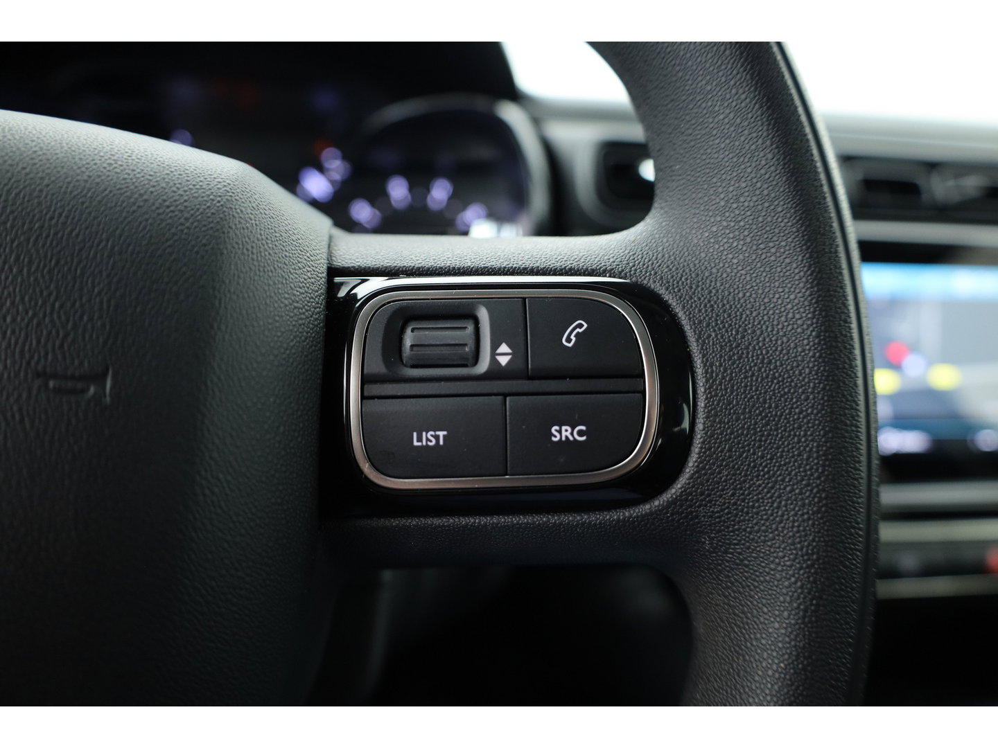 Citroën C3 1.2 PureTech Plus | Apple CarPlay | Navi | LED | Licht-/ Regensensor | DAB |