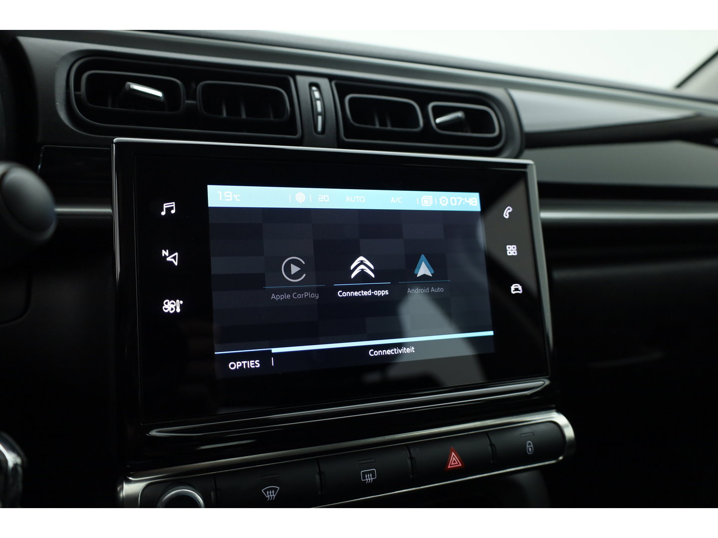 Citroën C3 1.2 PureTech Plus | Apple CarPlay | Navi | LED | Licht-/ Regensensor | DAB |