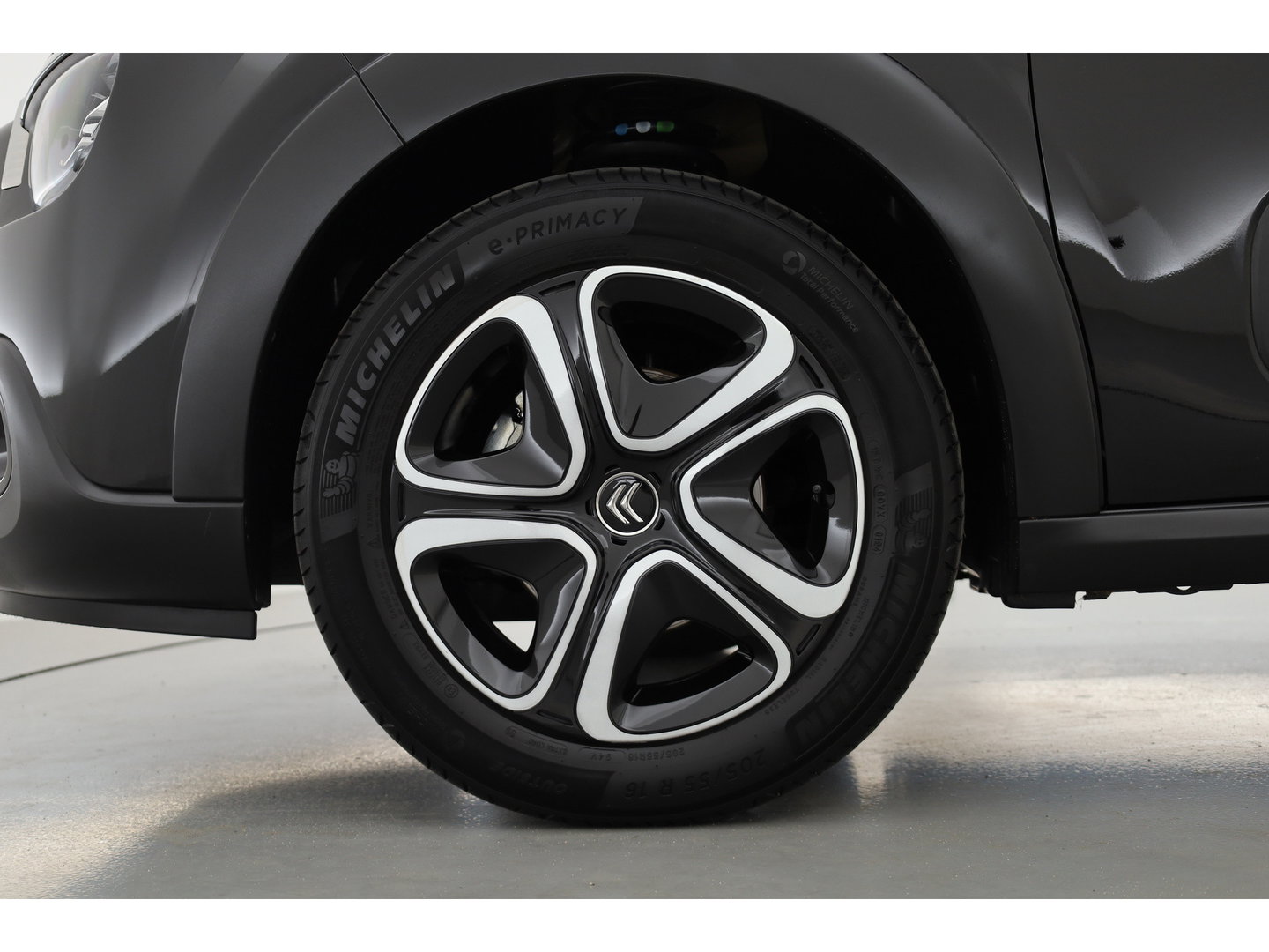 Citroën C3 1.2 PureTech Plus | Apple CarPlay | Navi | LED | Licht-/ Regensensor | DAB |