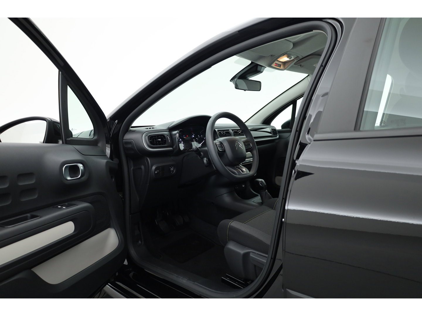 Citroën C3 1.2 PureTech Plus | Apple CarPlay | Navi | LED | Licht-/ Regensensor | DAB |