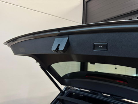 Volkswagen T-Roc 1.5 TSI R-Line PANO KEYLESS CAM