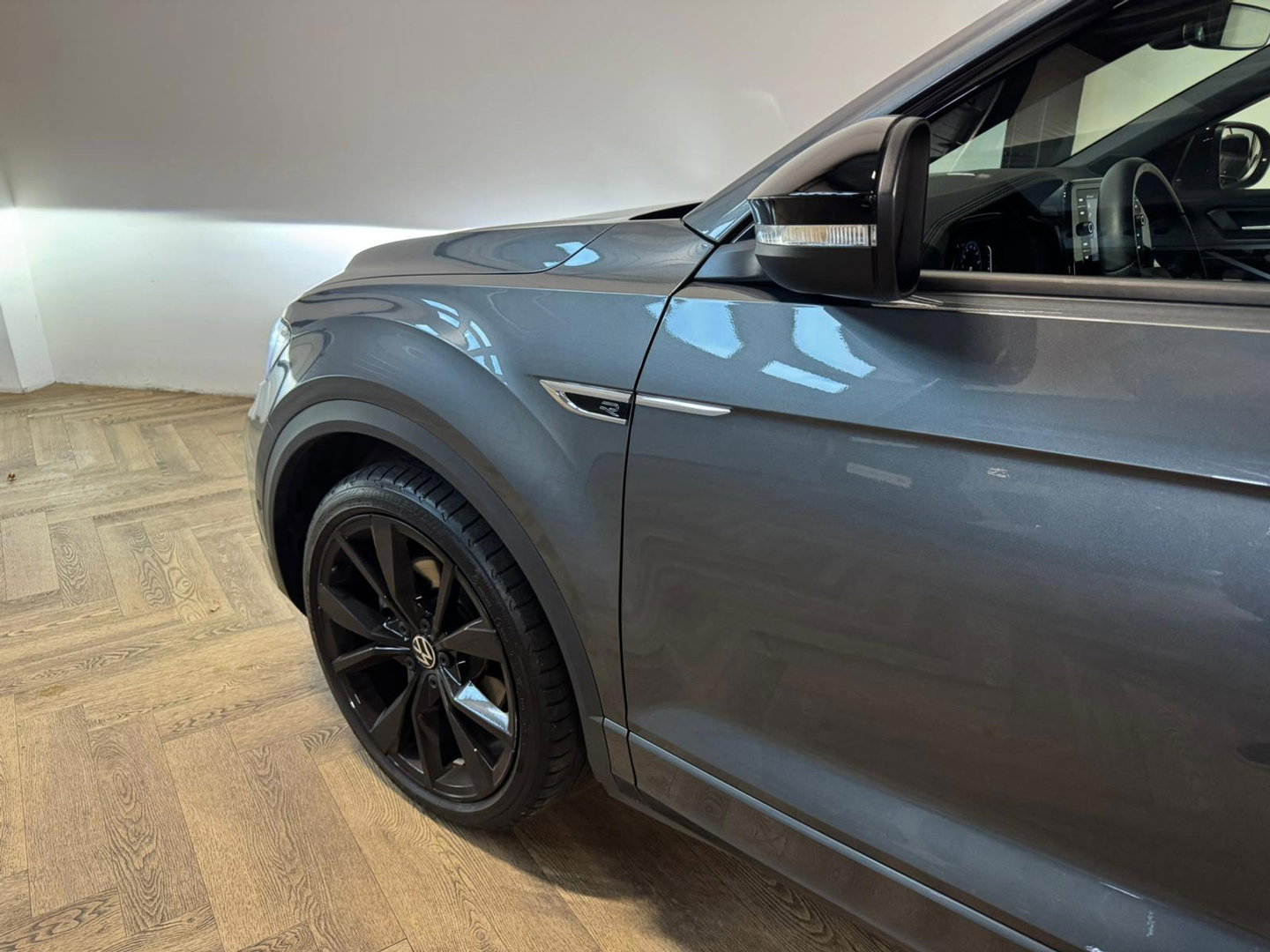 Volkswagen T-Roc 1.5 TSI R-Line PANO KEYLESS CAM