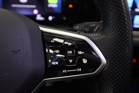 Volkswagen Golf 2.0 TSI GTI Clubsport Panoramadak Harman&Kardon Head-Up 24 Maanden garantie* (Vraag naar de voorwaarden)