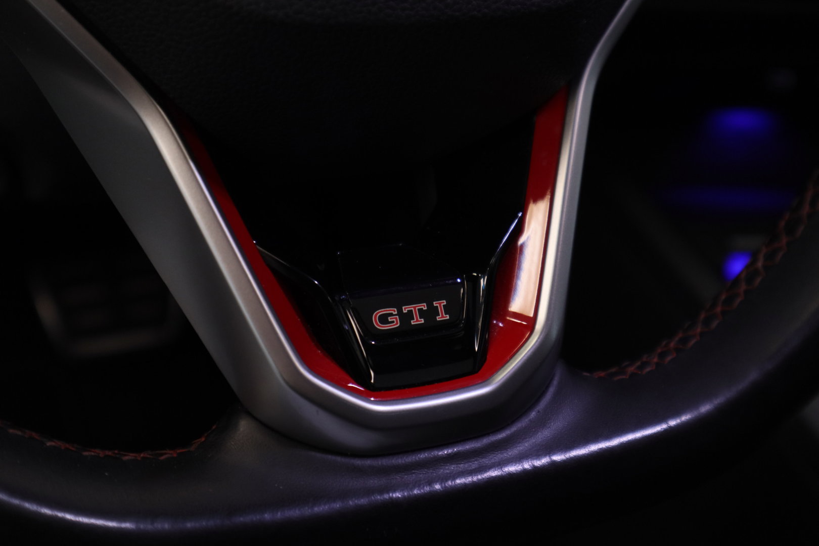 Volkswagen Golf 2.0 TSI GTI Clubsport Panoramadak Harman&Kardon Head-Up 24 Maanden garantie* (Vraag naar de voorwaarden)