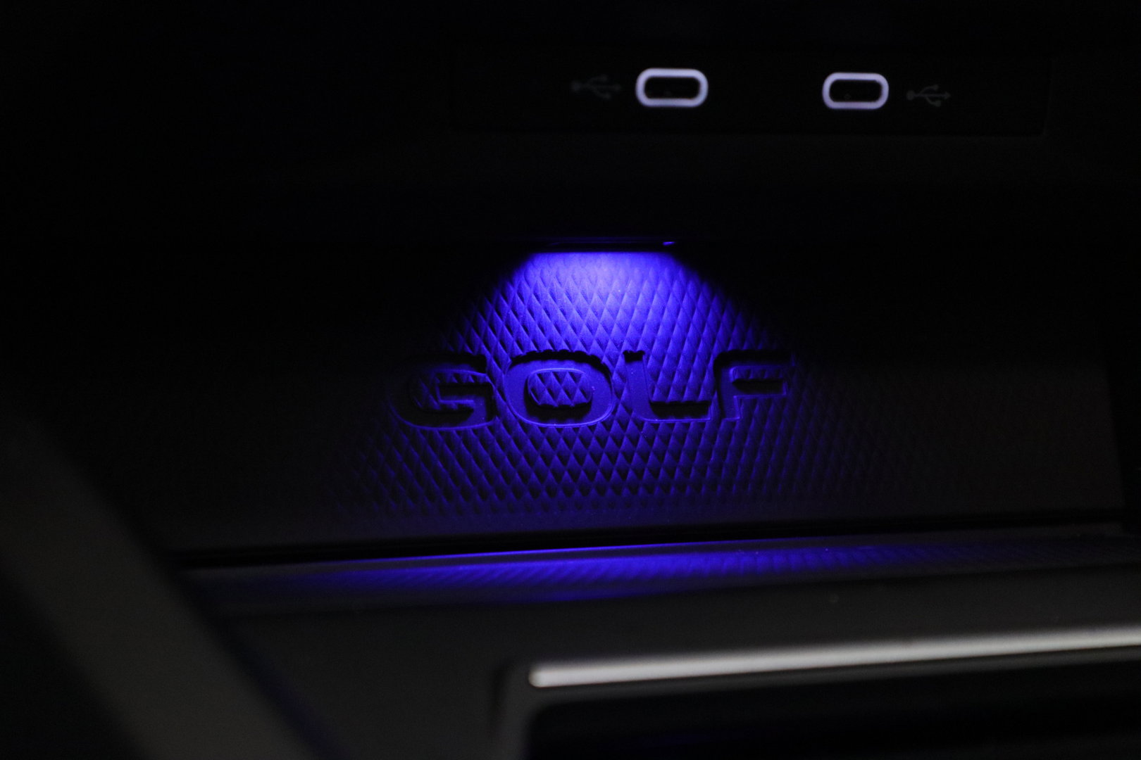 Volkswagen Golf 2.0 TSI GTI Clubsport Panoramadak Harman&Kardon Head-Up 24 Maanden garantie* (Vraag naar de voorwaarden)