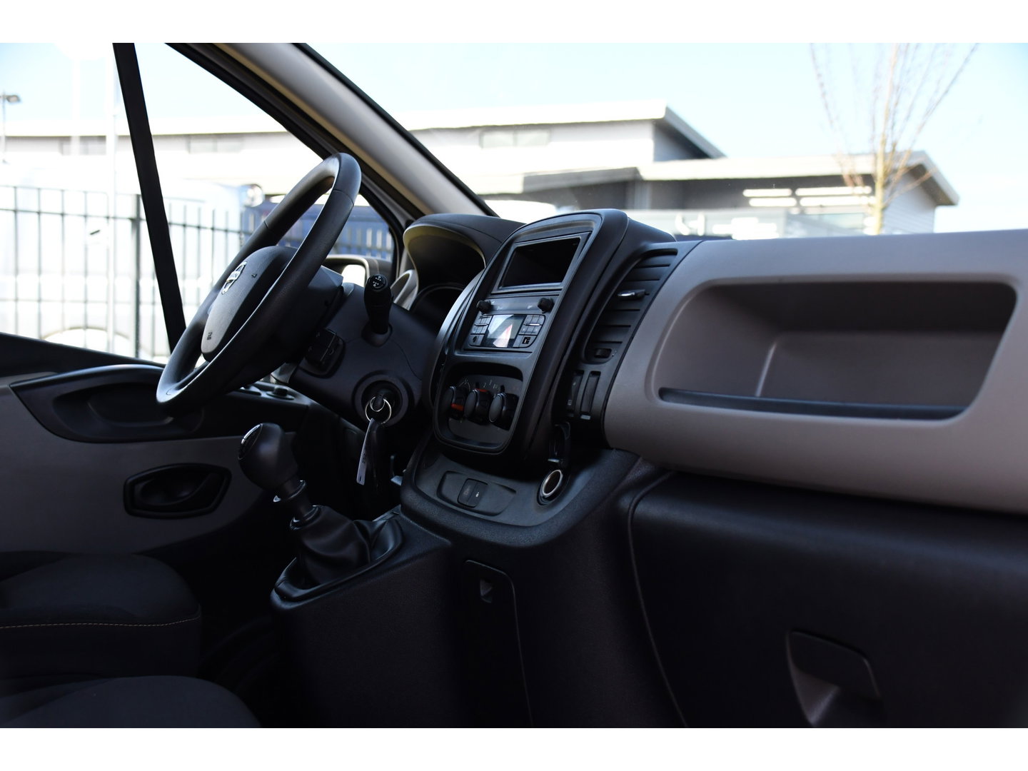 Nissan NV300 1.6 dCi 125 L2H1 Acenta Cruise, Sensoren, Airco, Trekhaak, 125pk, Radio, Imperiaal, Uniek!