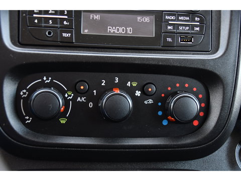 Nissan NV300 1.6 dCi 125 L2H1 Acenta Cruise, Sensoren, Airco, Trekhaak, 125pk, Radio, Imperiaal, Uniek!