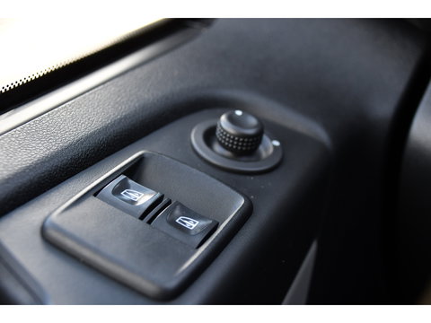 Nissan NV300 1.6 dCi 125 L2H1 Acenta Cruise, Sensoren, Airco, Trekhaak, 125pk, Radio, Imperiaal, Uniek!