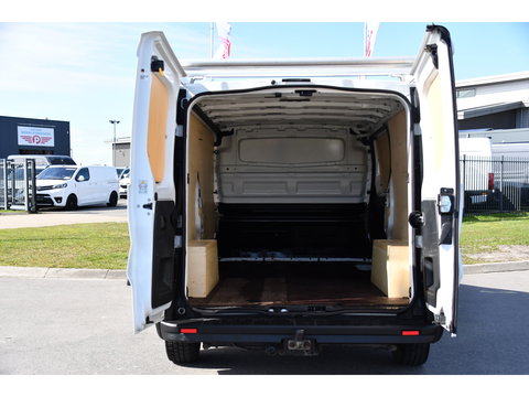 Nissan NV300 1.6 dCi 125 L2H1 Acenta Cruise, Sensoren, Airco, Trekhaak, 125pk, Radio, Imperiaal, Uniek!