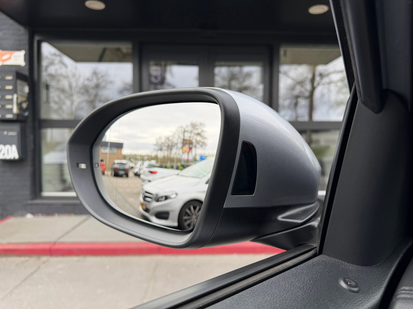 Volkswagen T-Roc 1.5 TSI R-Line 150PK Carplay|ACC|Canera|DSG|keyless