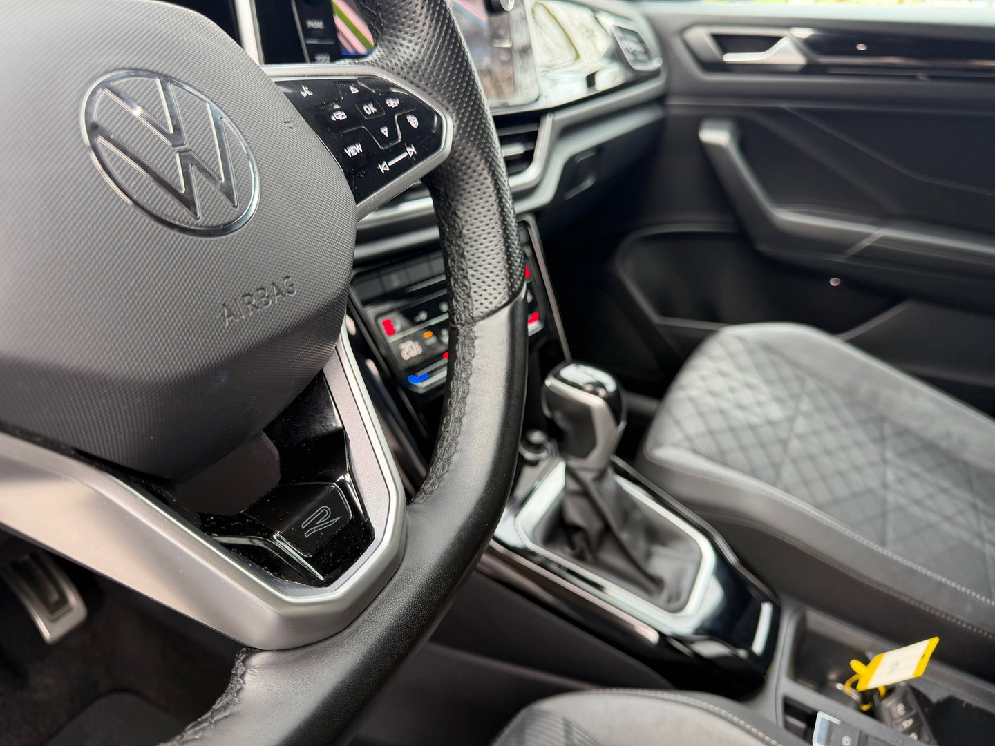 Volkswagen T-Roc 1.5 TSI R-Line 150PK Carplay|ACC|Canera|DSG|keyless