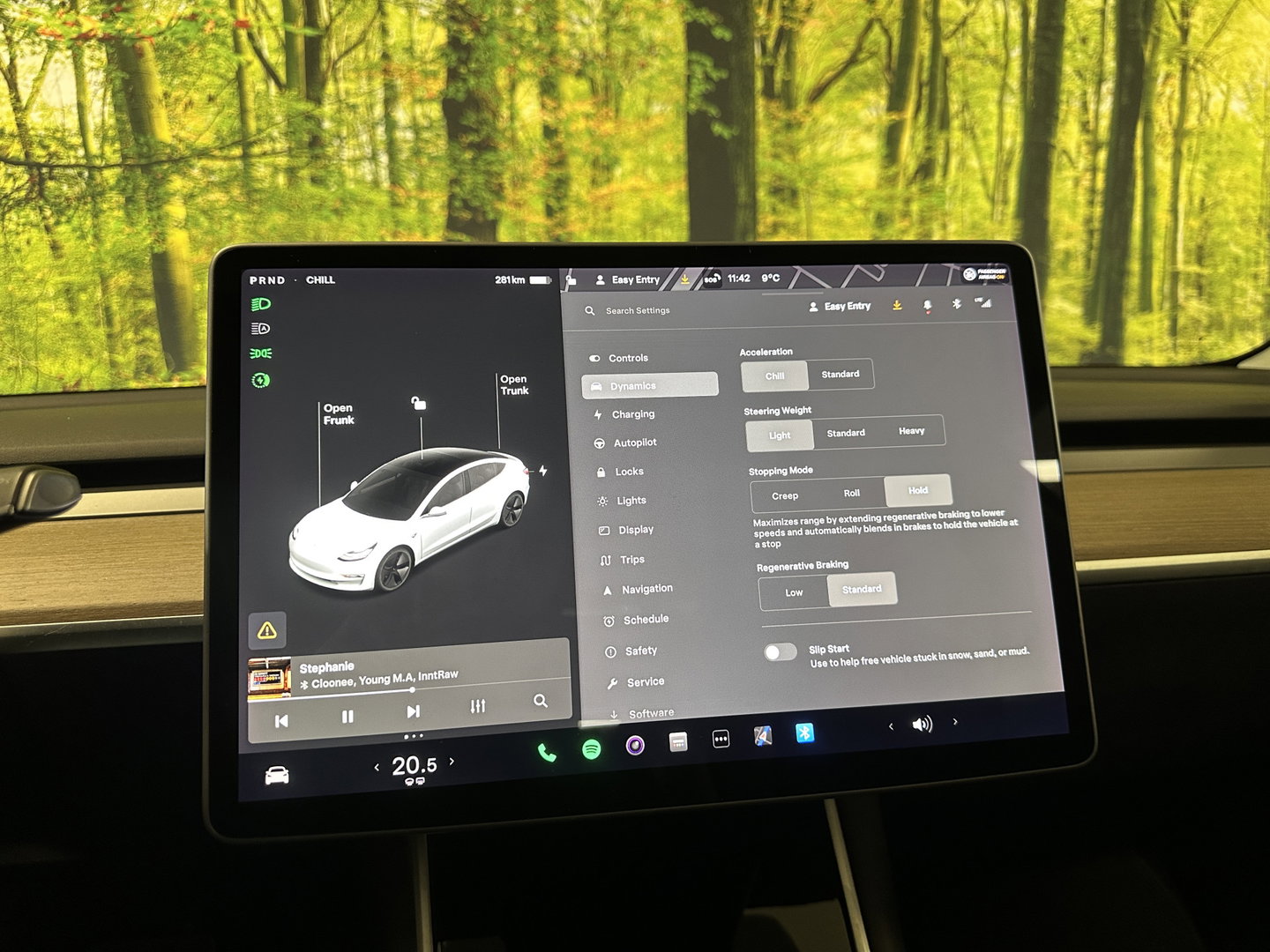 Tesla Model 3 Standard RWD Plus 60 kWh | 360° Camera | Panoramadak | Parkeersensoren | Keyless | Stoelverwarming | Elektrische Stoelen | LED