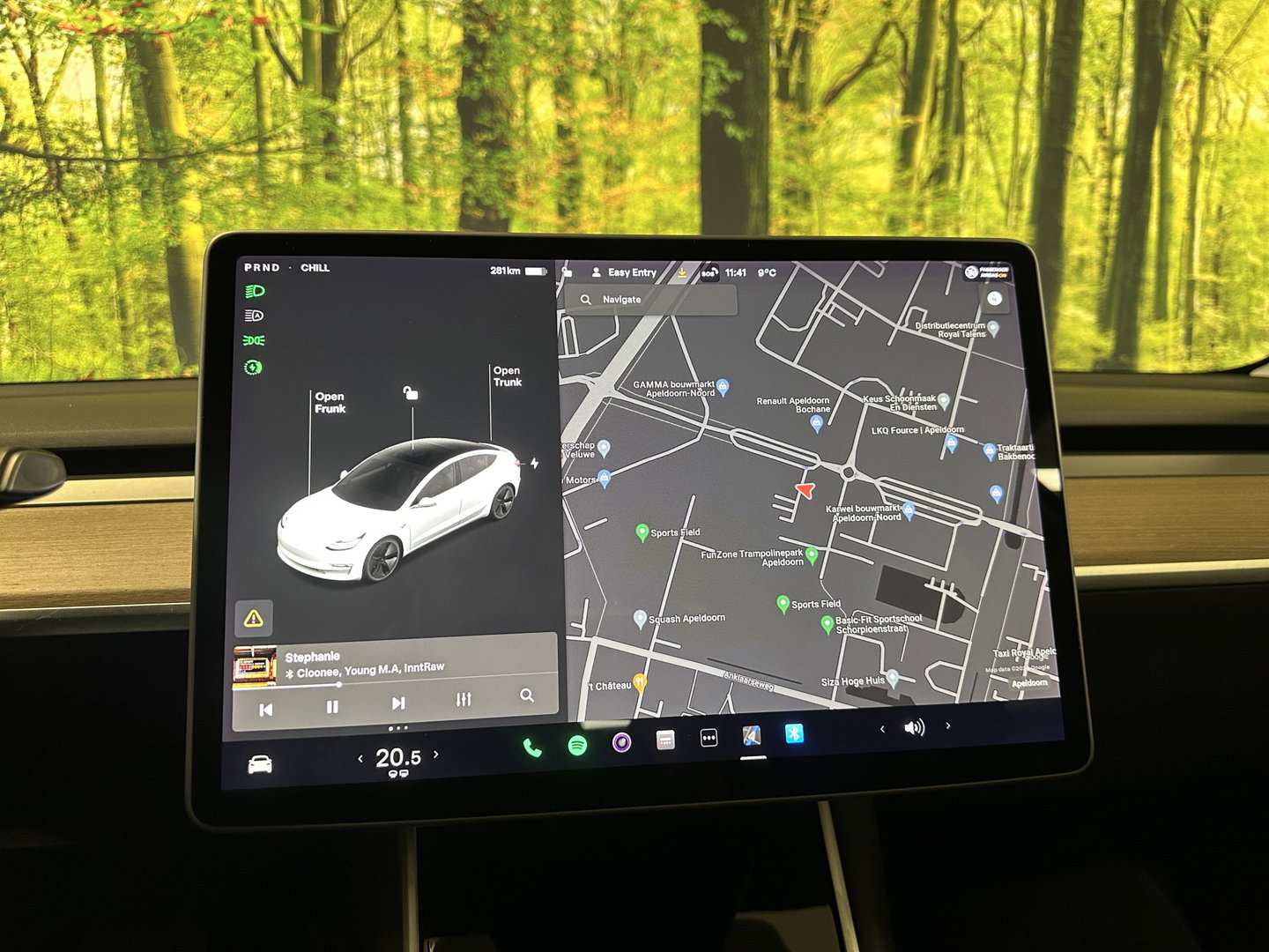 Tesla Model 3 Standard RWD Plus 60 kWh | 360° Camera | Panoramadak | Parkeersensoren | Keyless | Stoelverwarming | Elektrische Stoelen | LED