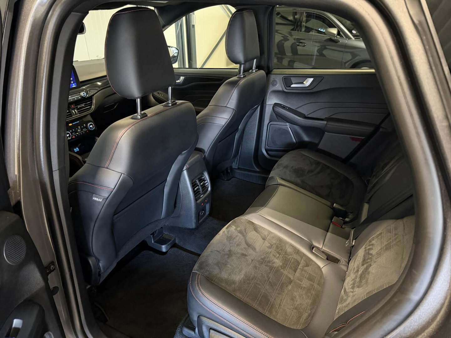 Ford Kuga 2.5 PHEV ST-Line X Virtual B&O Head-up Camera VOL!