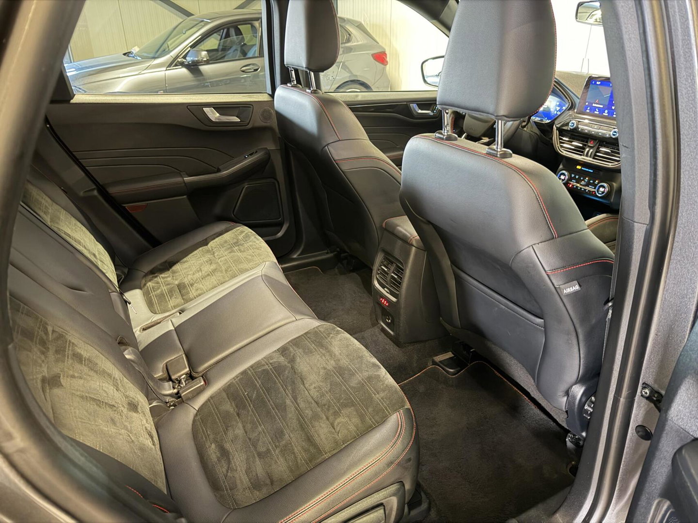 Ford Kuga 2.5 PHEV ST-Line X Virtual B&O Head-up Camera VOL!