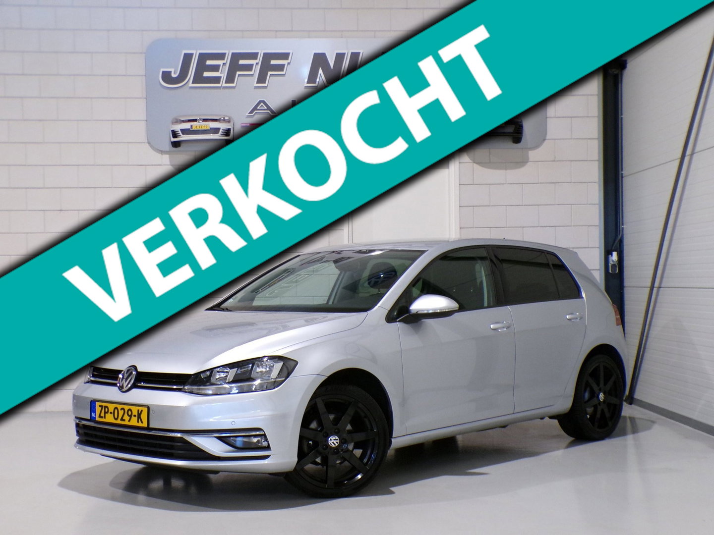Volkswagen Golf 1.0 TSI 116PK Highline "Origineel NL!" Stoelverwarming Massage-Stoel Apple-Carplay Parkeersensoren Dynamisch-LED