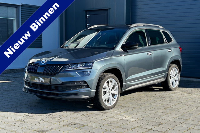 Škoda Karoq - 1.5 TSI 150pk DSG Sportline Business 34716KM! PANO TREKHAAK