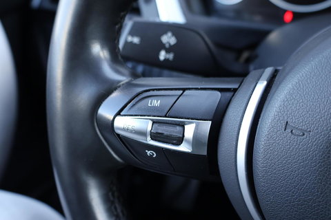 BMW 3 Serie Touring 320i M-Sport Edition / Leder / Cruise Control / Elek. Trekhaak / Stoelverwarming