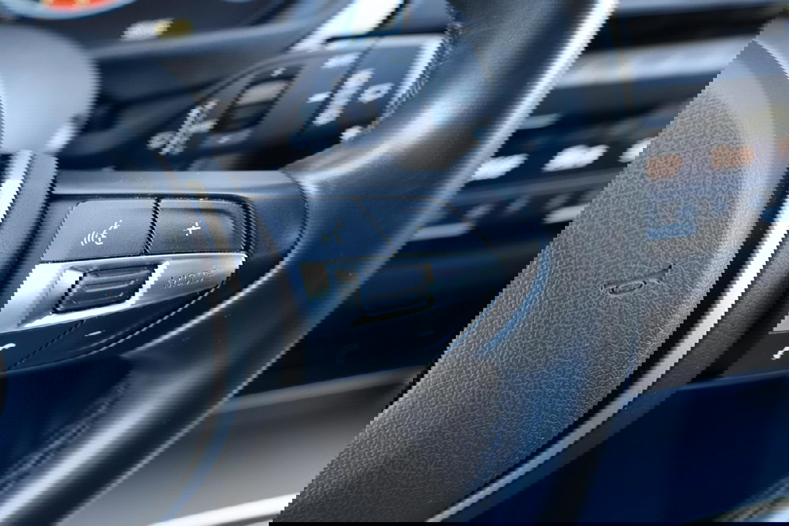 BMW 3 Serie Touring 320i M-Sport Edition / Leder / Cruise Control / Elek. Trekhaak / Stoelverwarming