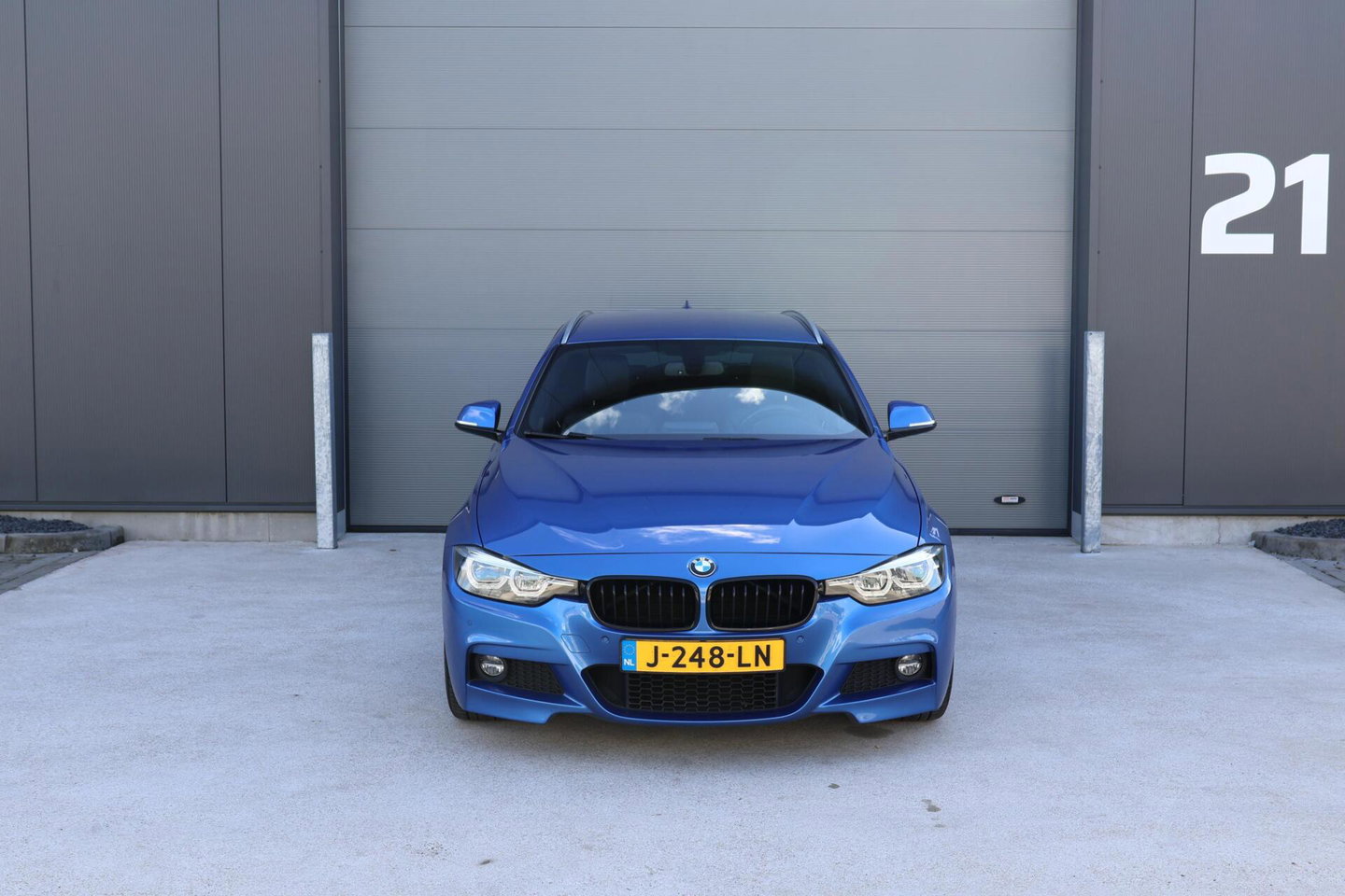 BMW 3 Serie Touring 320i M-Sport Edition / Leder / Cruise Control / Elek. Trekhaak / Stoelverwarming