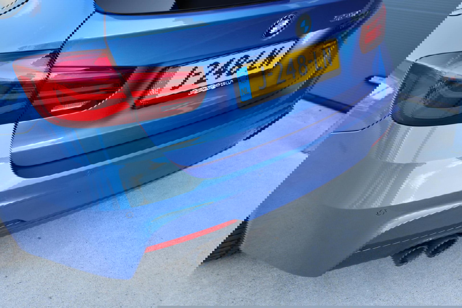 BMW 3 Serie Touring 320i M-Sport Edition / Leder / Cruise Control / Elek. Trekhaak / Stoelverwarming