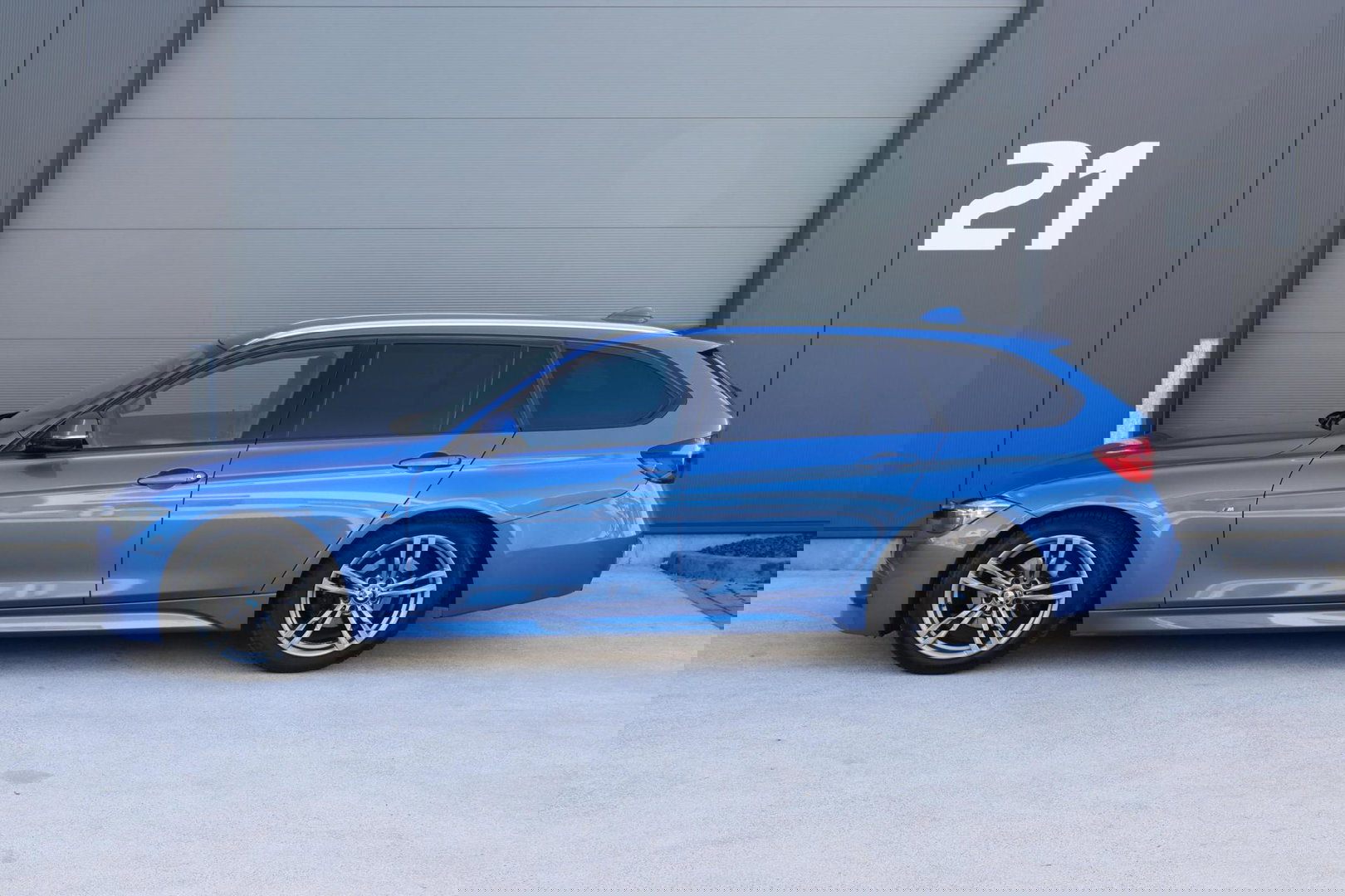 BMW 3 Serie Touring 320i M-Sport Edition / Leder / Cruise Control / Elek. Trekhaak / Stoelverwarming