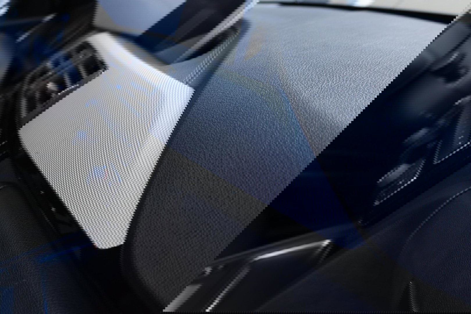 BMW 3 Serie Touring 320i M-Sport Edition / Leder / Cruise Control / Elek. Trekhaak / Stoelverwarming