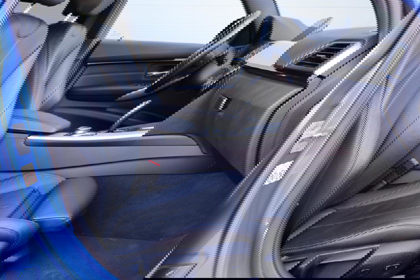 BMW 3 Serie Touring 320i M-Sport Edition / Leder / Cruise Control / Elek. Trekhaak / Stoelverwarming