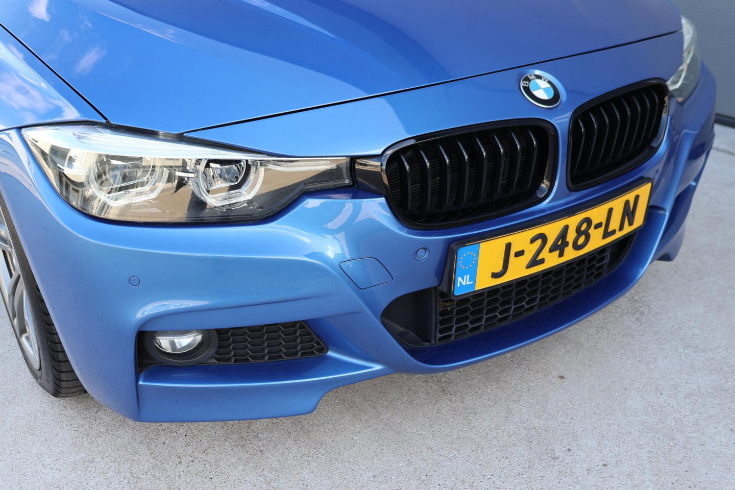 BMW 3 Serie Touring 320i M-Sport Edition / Leder / Cruise Control / Elek. Trekhaak / Stoelverwarming