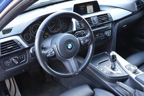 BMW 3 Serie Touring 320i M-Sport Edition / Leder / Cruise Control / Elek. Trekhaak / Stoelverwarming