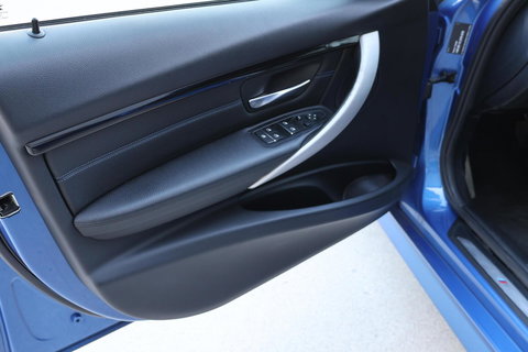 BMW 3 Serie Touring 320i M-Sport Edition / Leder / Cruise Control / Elek. Trekhaak / Stoelverwarming