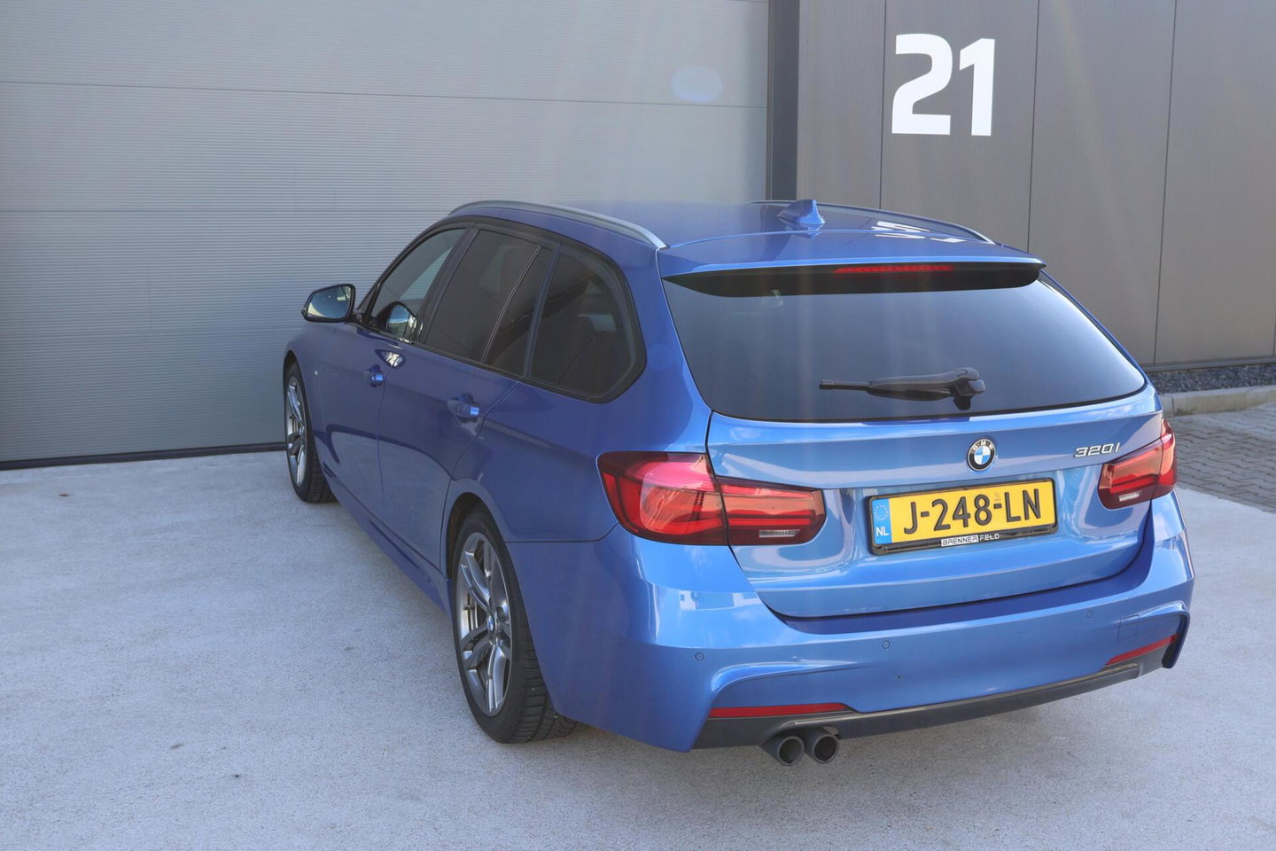 BMW 3 Serie Touring 320i M-Sport Edition / Leder / Cruise Control / Elek. Trekhaak / Stoelverwarming