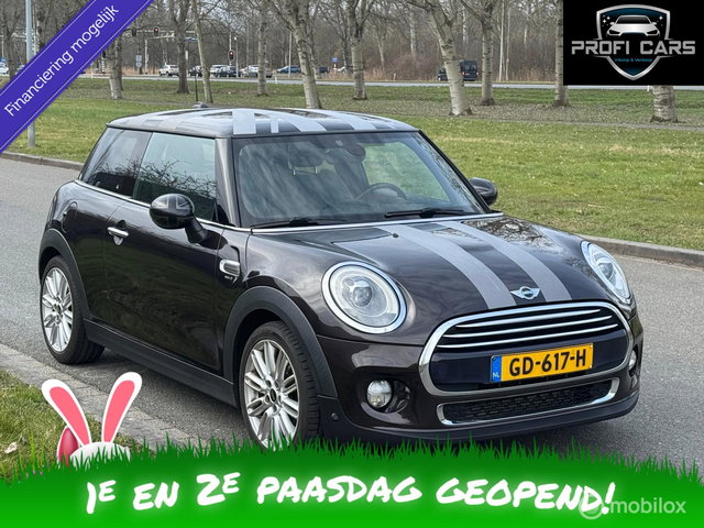 MINI Cooper - Mini 1.5 Chili Business Navi Airco Sfeerverlichting