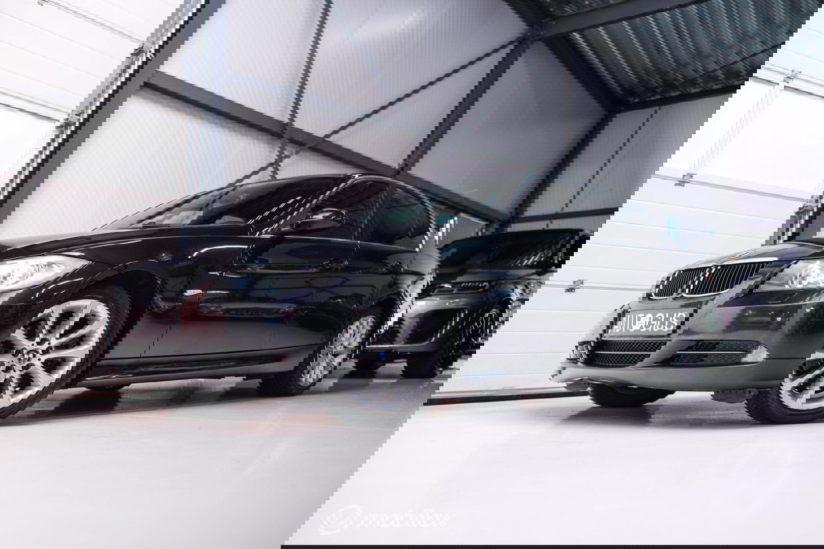 BMW 3-serie 330i Executive 258 pk | Xenon | Leder | Navigatie | Automaat | PDC | e90 | youngtimer |