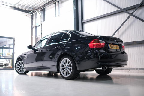 BMW 3-serie 330i Executive 258 pk | Xenon | Leder | Navigatie | Automaat | PDC | e90 | youngtimer |