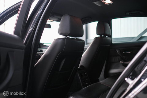 BMW 3-serie 330i Executive 258 pk | Xenon | Leder | Navigatie | Automaat | PDC | e90 | youngtimer |