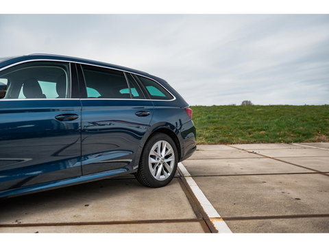 Škoda Octavia Combi 1.0 TSI Ambition | TREKHAAK | CAMERA | APPLE CAR PLAY | LED | CRUISE | DAB