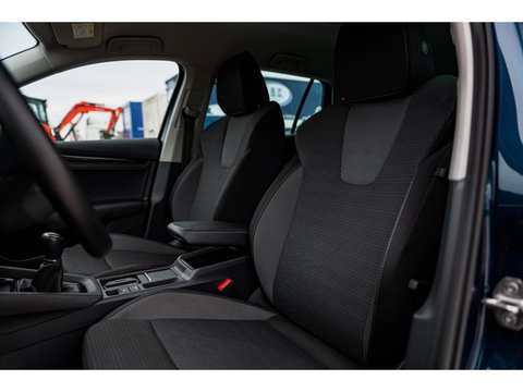 Škoda Octavia Combi 1.0 TSI Ambition | TREKHAAK | CAMERA | APPLE CAR PLAY | LED | CRUISE | DAB