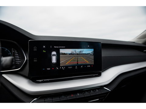 Škoda Octavia Combi 1.0 TSI Ambition | TREKHAAK | CAMERA | APPLE CAR PLAY | LED | CRUISE | DAB