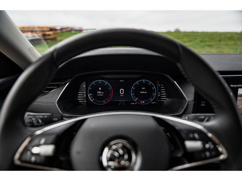 Škoda Octavia Combi 1.0 TSI Ambition | TREKHAAK | CAMERA | APPLE CAR PLAY | LED | CRUISE | DAB