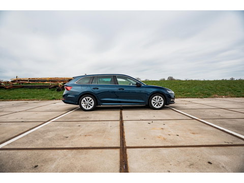 Škoda Octavia Combi 1.0 TSI Ambition | TREKHAAK | CAMERA | APPLE CAR PLAY | LED | CRUISE | DAB