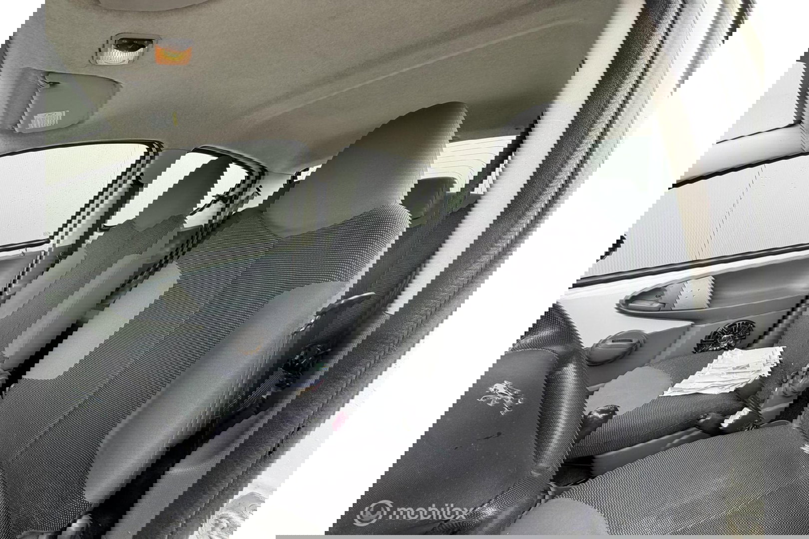 Peugeot 107 1.0-12V 5 deurs | nieuwe APK 2027 | Elek ramen | centrale vergrendeling | meeneemprijs |