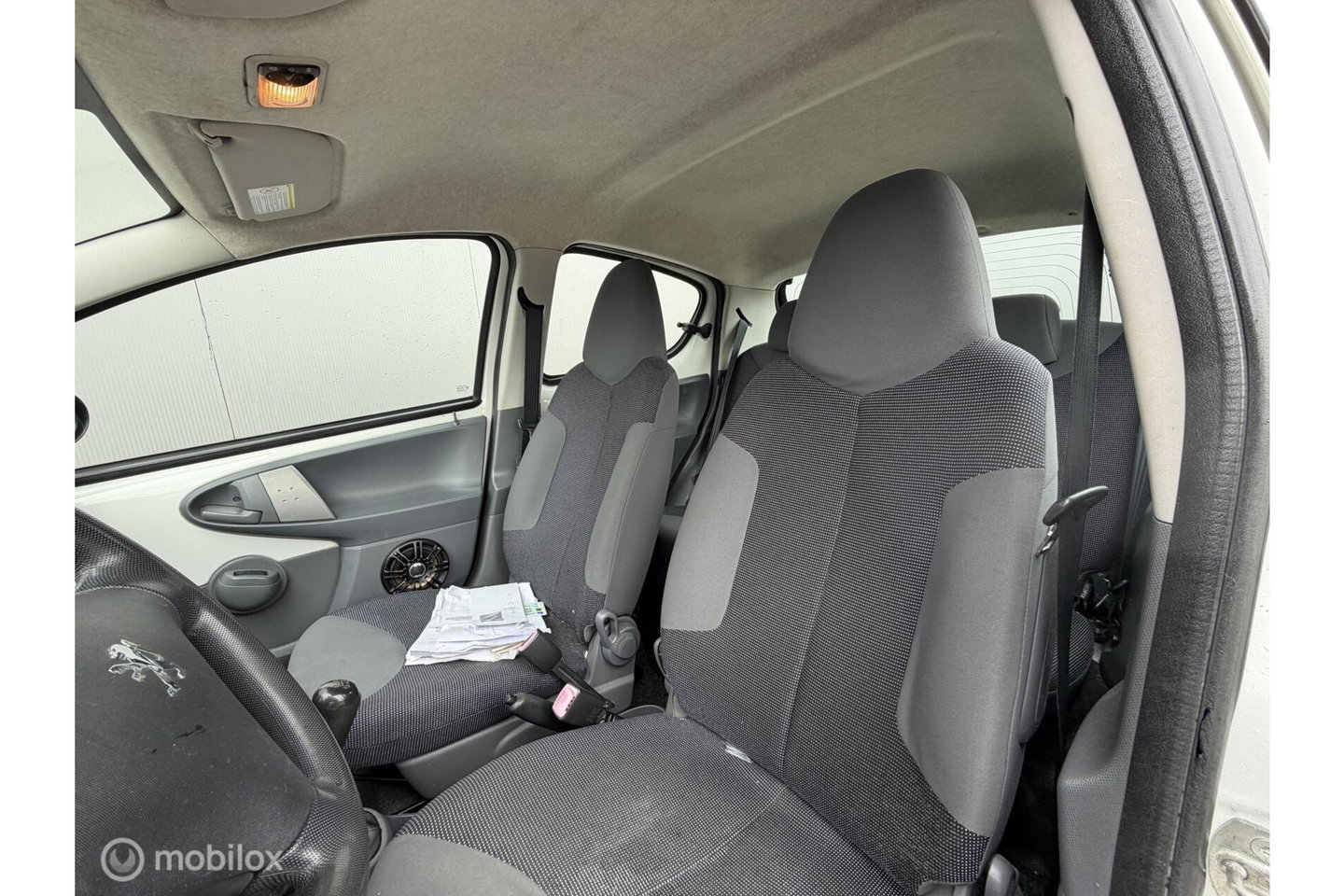 Peugeot 107 1.0-12V 5 deurs | nieuwe APK 2027 | Elek ramen | centrale vergrendeling | meeneemprijs |