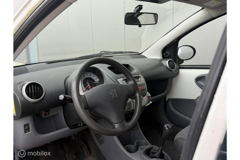 Peugeot 107 1.0-12V 5 deurs | nieuwe APK 2027 | Elek ramen | centrale vergrendeling | meeneemprijs |
