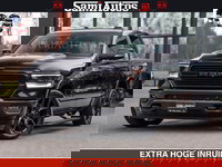 Dodge Ram Pick-Up - RAM VOL | BLACK ON BLACK | LUCHTVERING | 5.7 V8 HEMI | PANODAK | ADAPTIVE CRUISE | 360 CAMERA | 22 INCH SPORT WIELEN | DUBELE CABINE | 5 PERSOONS |